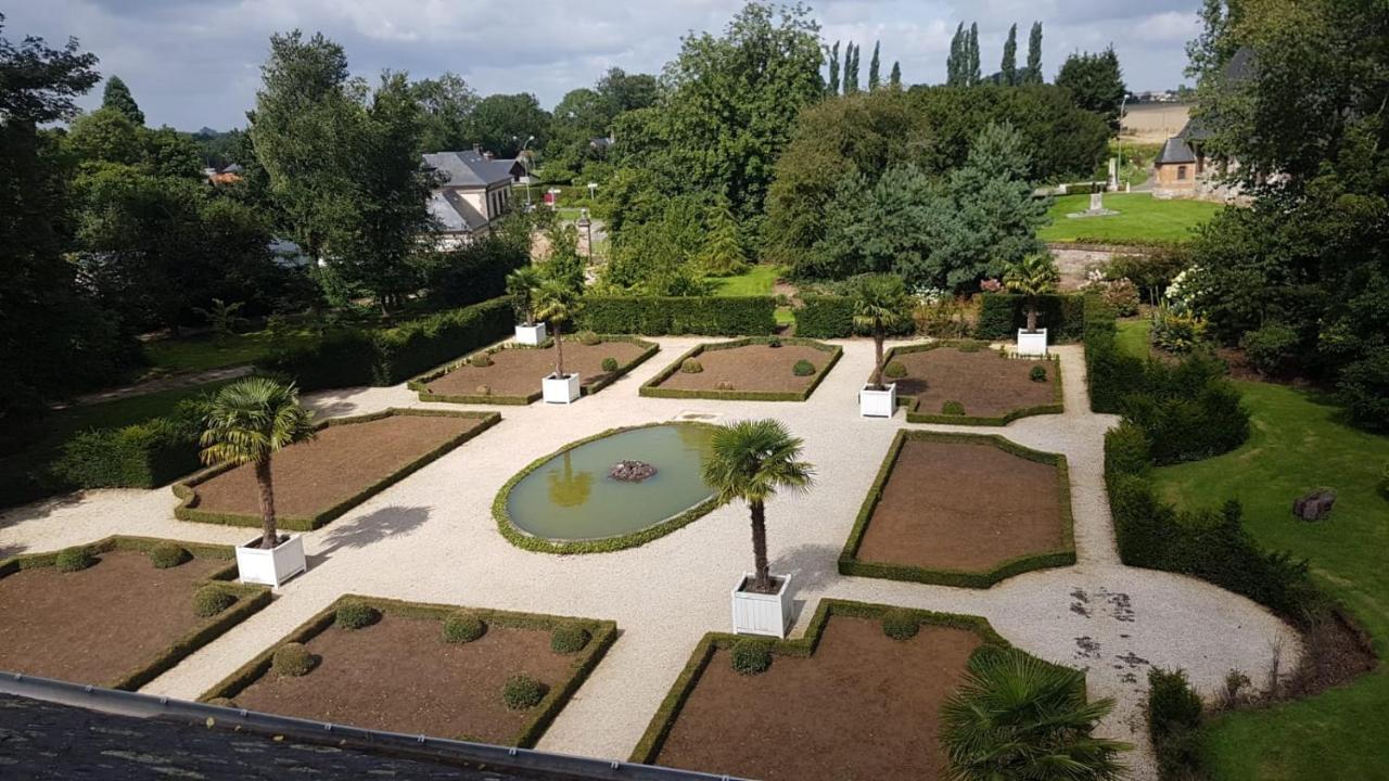 Chambre E Andre Le Domaine Des Jardins De Bracquetuit Buitenkant foto
